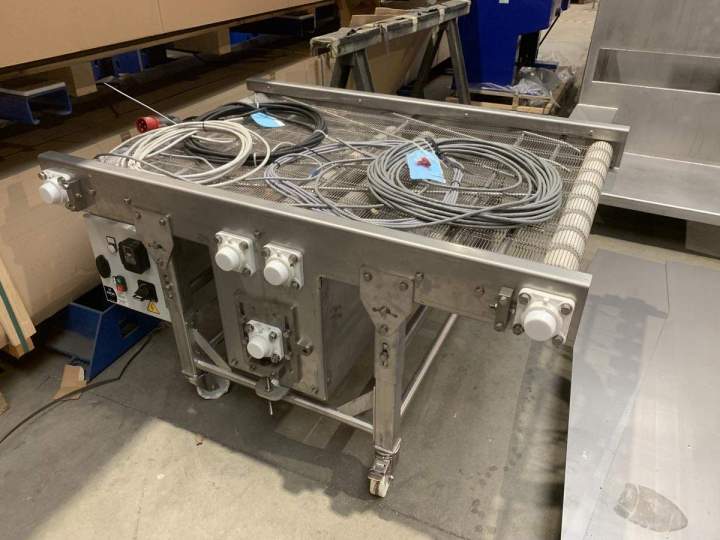 Convoyeur à mailles métalliques